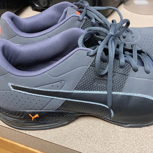 Men’s puma sneakers - Picture 2 of 8